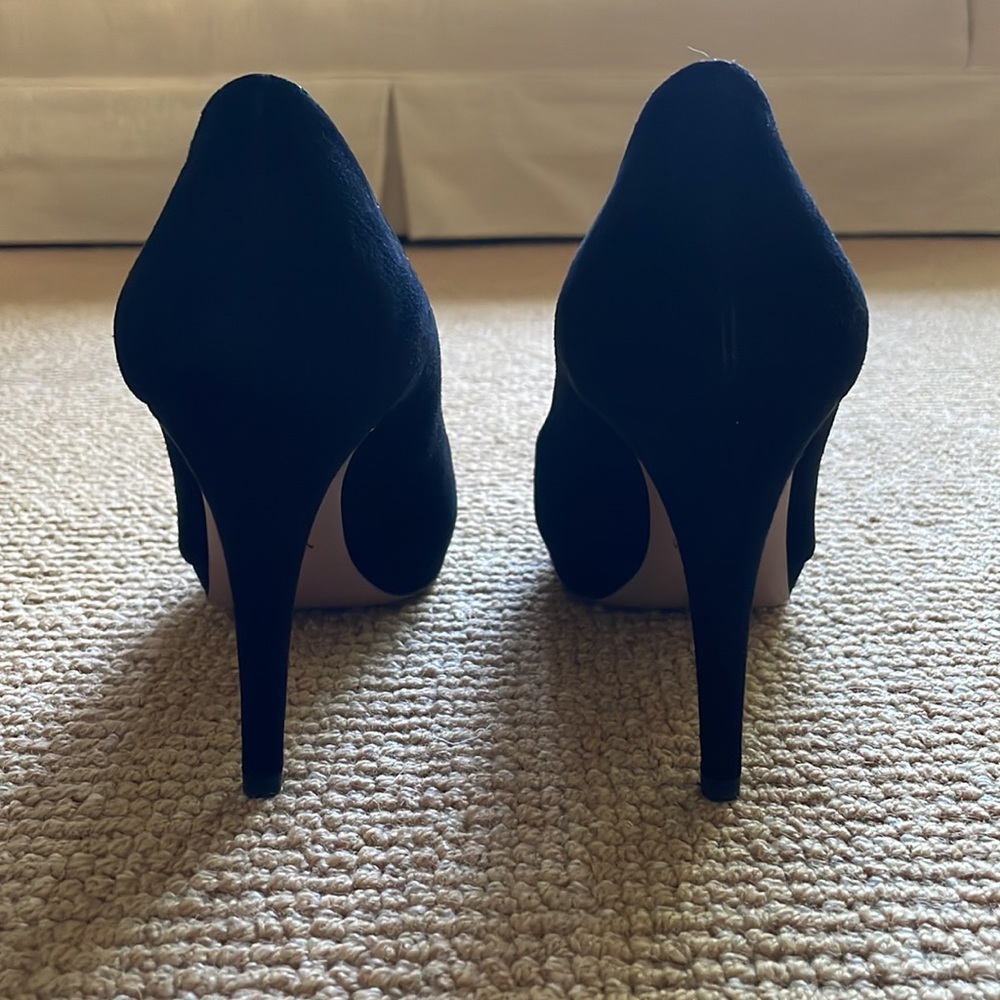 Prada Black Suede Pumps - Picture 5 of 10